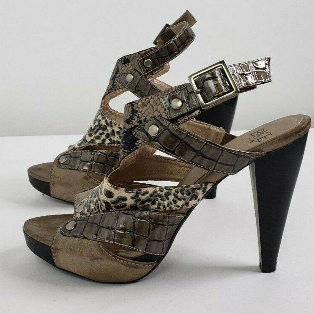 BKE Sole Black Gray Animal Print Peep Toe Heels 7